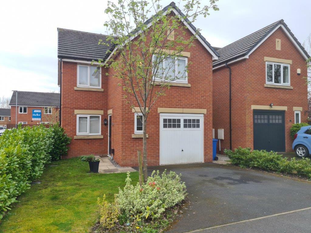 4 bedroom detached house for sale in Fairway View, Audenshaw, M34