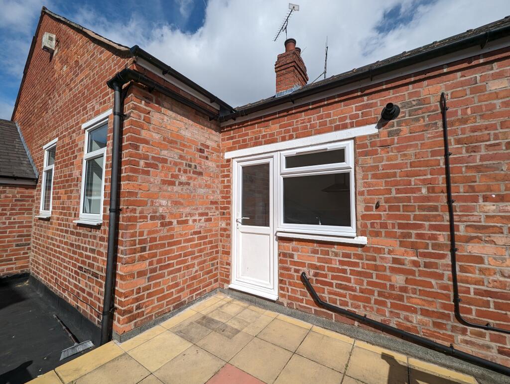 2 bedroom apartment for rent in Hardy Street, WORKSOP, S80