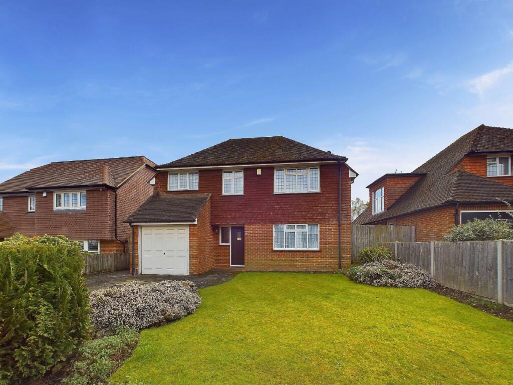 3 bedroom detached house for sale in Towncourt Crescent, Petts Wood, Orpington, Kent, BR5