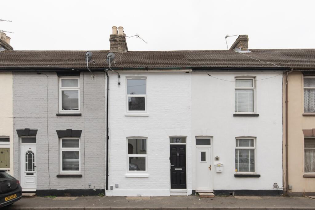 Main image of property: Gillingham, Kent, ME7