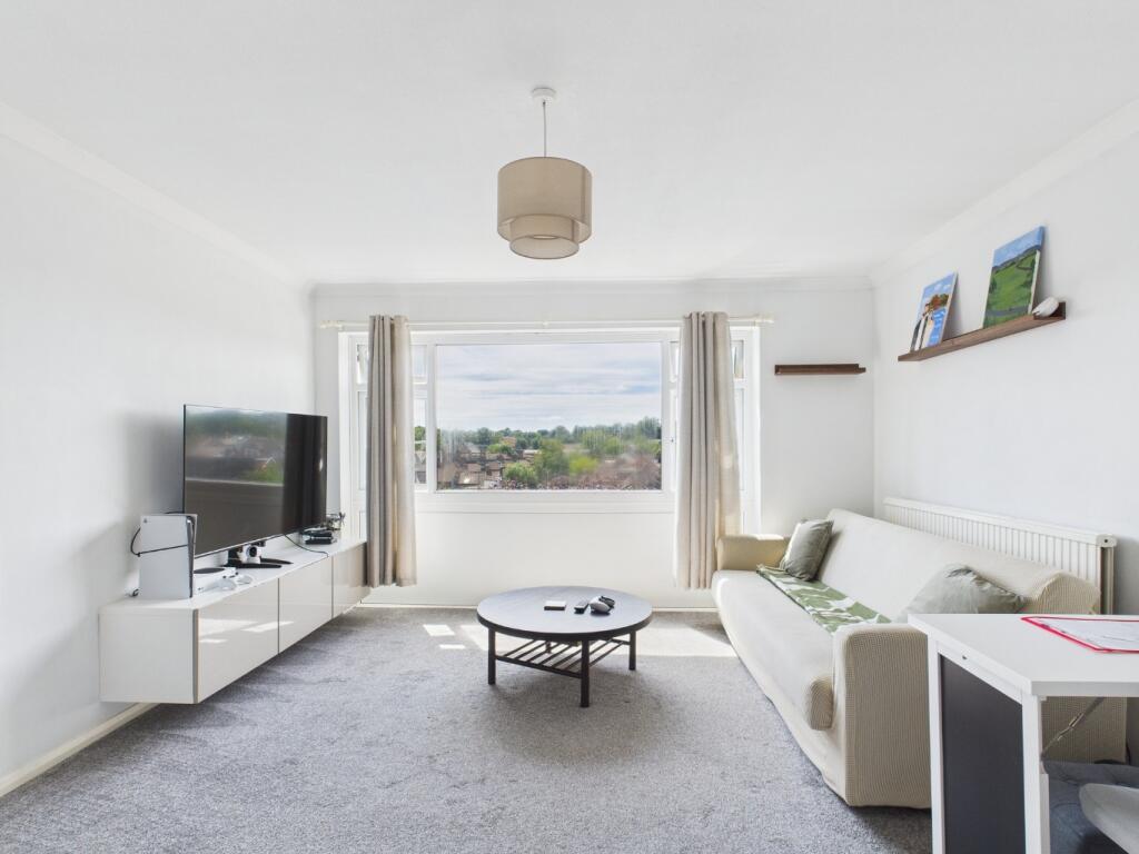 Main image of property: Glaston Court, 3 Farnaby Road, Bromley, Kent, BR1