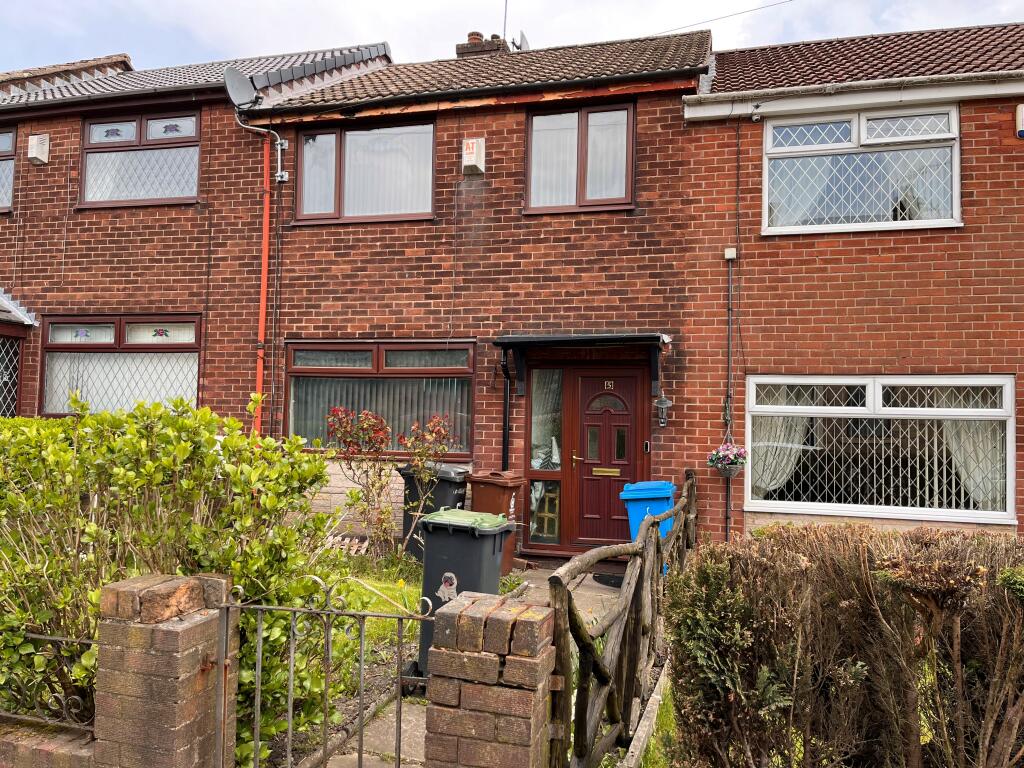 3 bedroom terraced house for sale in Constantine Street, Oldham, OL4