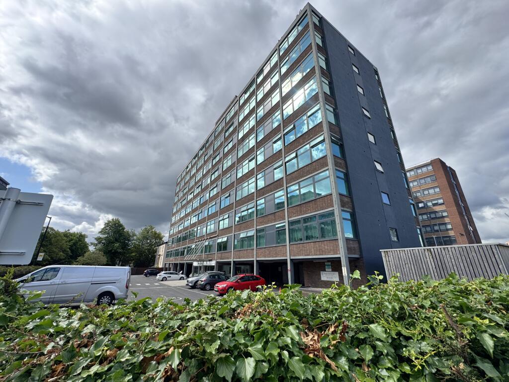Main image of property: Apartment Paragon, Seymour Grove, Trafford