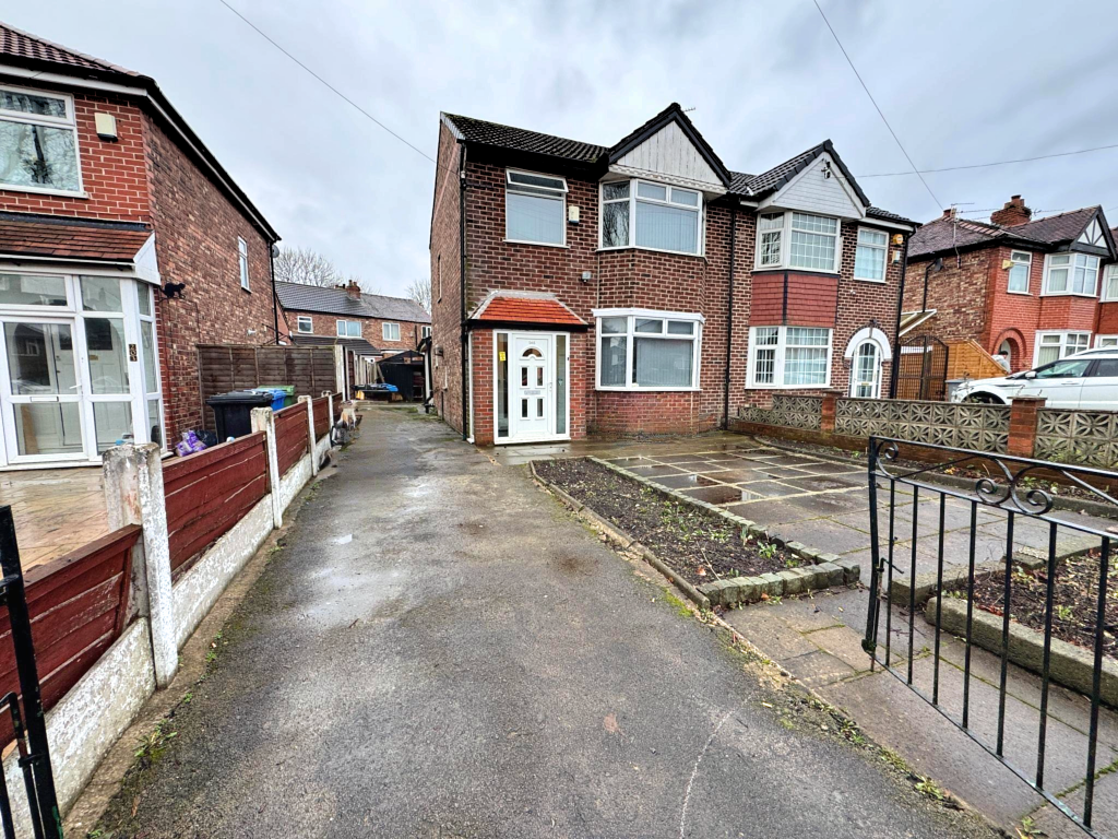 Main image of property: Derbyshire Lane West, Manchester