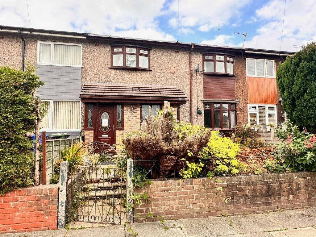 3 bedroom terraced house for sale in Pearl Way, Mottram, Hyde, SK14