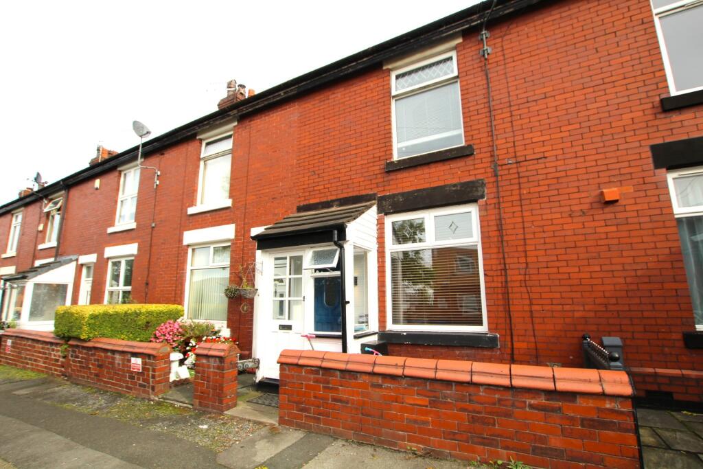 2 bedroom terraced house for sale in Auburn Avenue, Bredbury, SK6