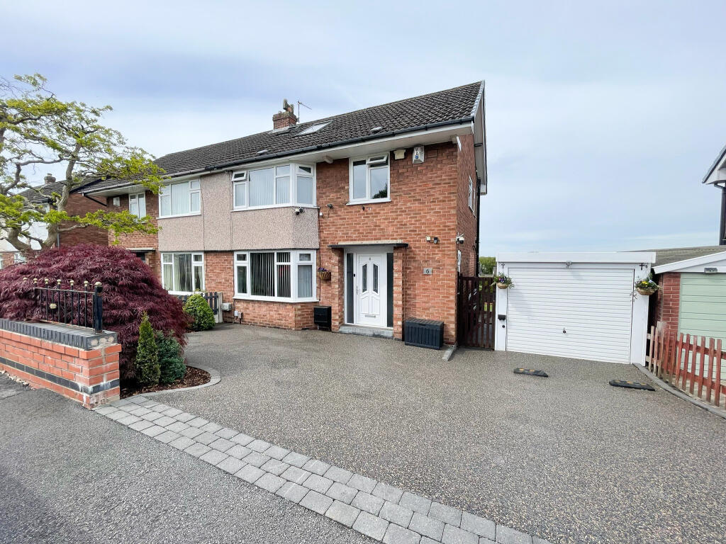 Main image of property: Ennerdale Road, Woodley