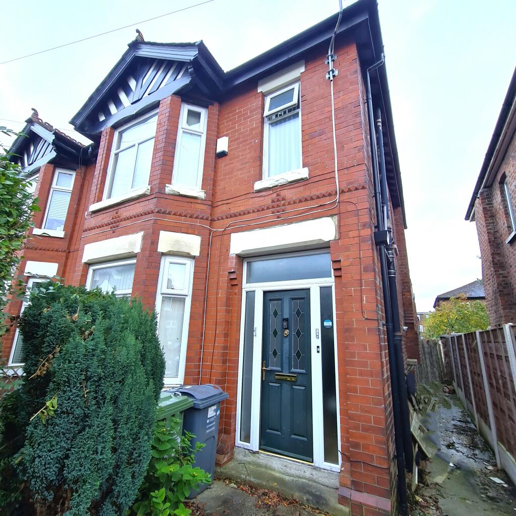 4 bedroom semidetached house for sale in Langdale Avenue, Levenshulme, M19