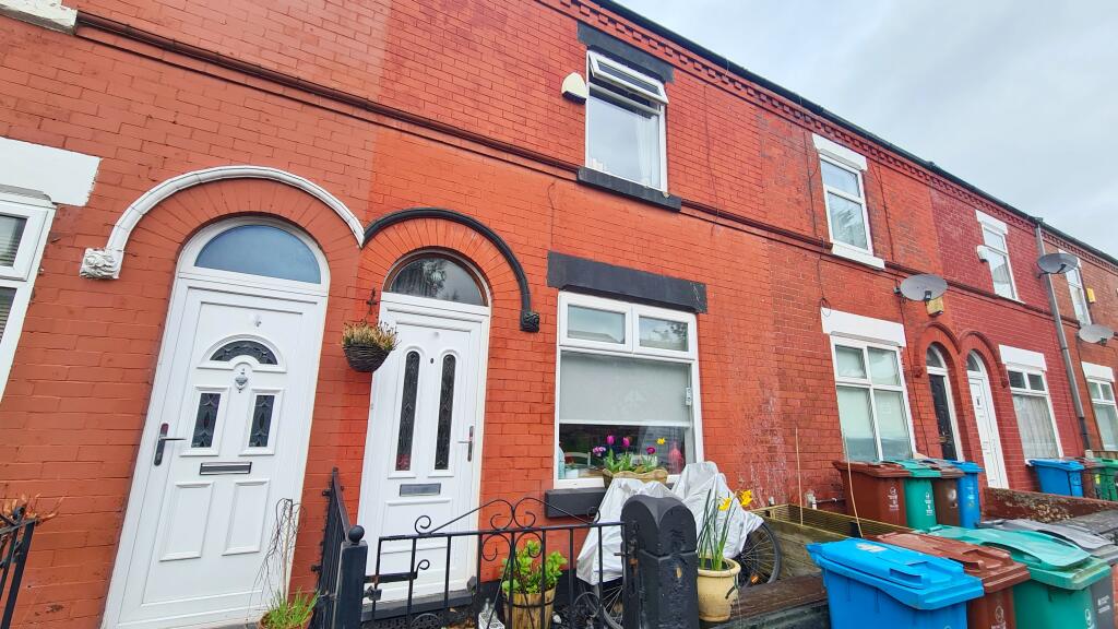 2 bedroom terraced house for sale in Stanbrook Street, Levenshulme, M19
