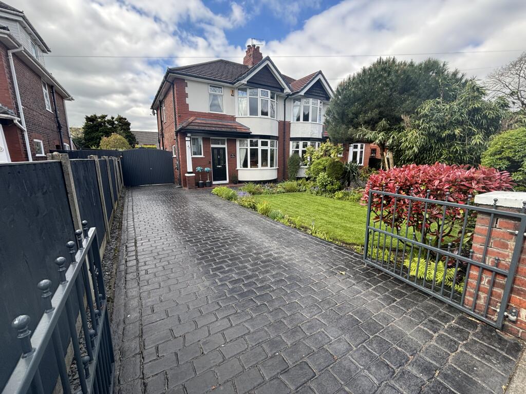 3 bedroom semidetached house for sale in Marple Road, Offerton, Offerton, SK2