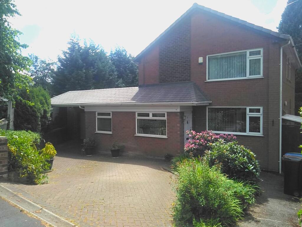 3 bedroom detached house for sale in St. Lesmo Road, Edgeley, SK3