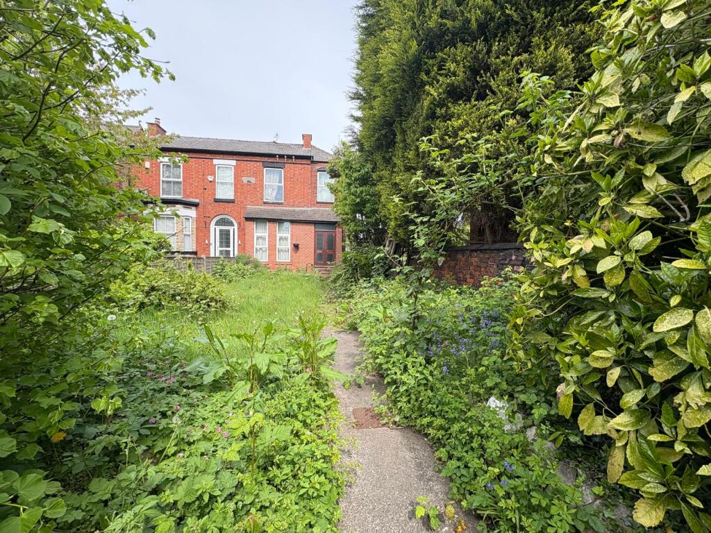 4 bedroom semi-detached house for sale in Castle Street, Edgeley, SK3