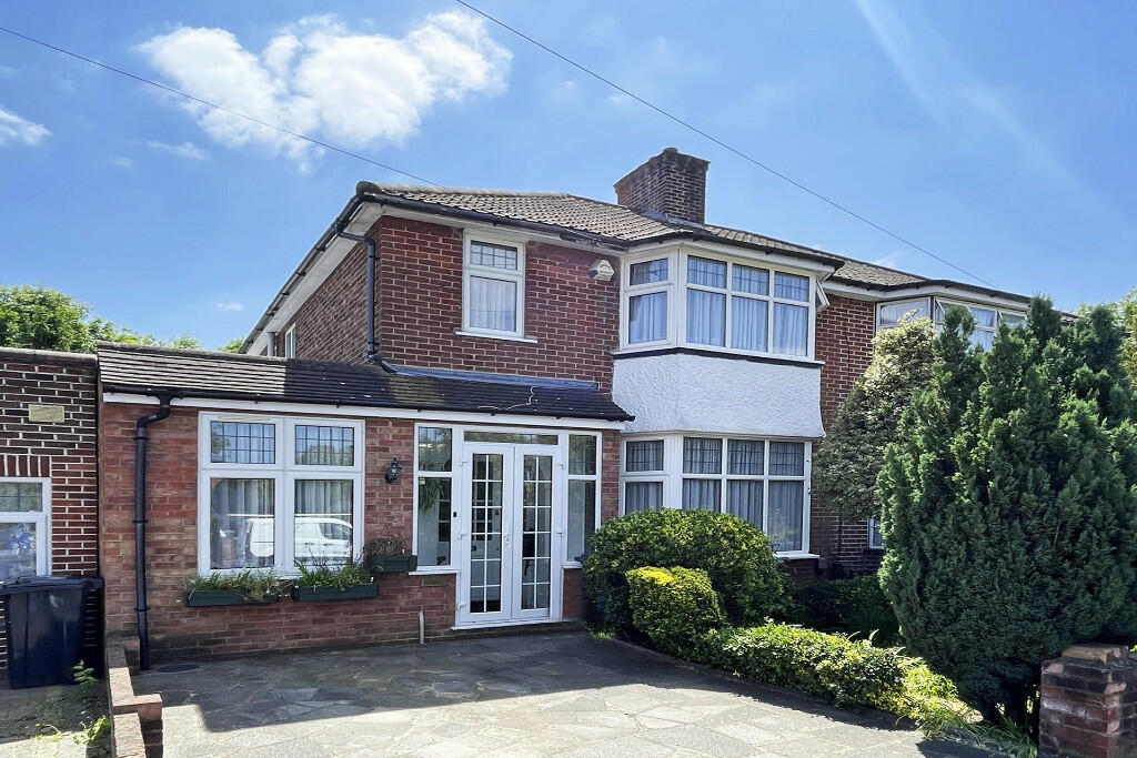 4 bedroom semidetached house for sale in Ashness Gardens, Greenford