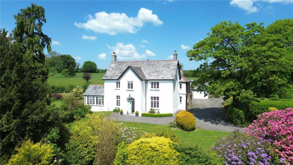 6 bedroom detached house for sale in Laneast, Launceston, Cornwall, PL15