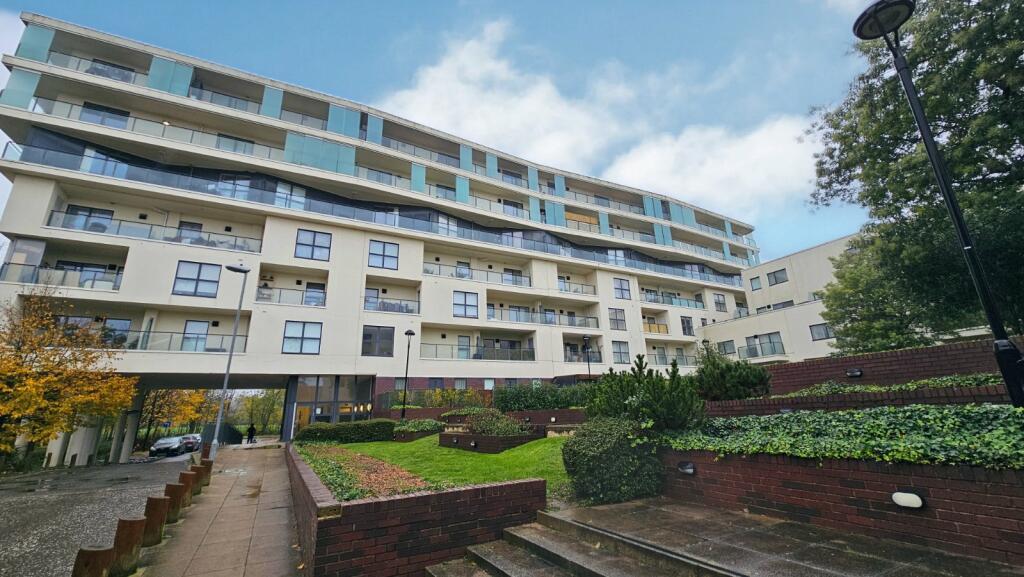 1 bedroom apartment for sale in Walbrook Court, 2 Amias Drive, Edgware, HA8