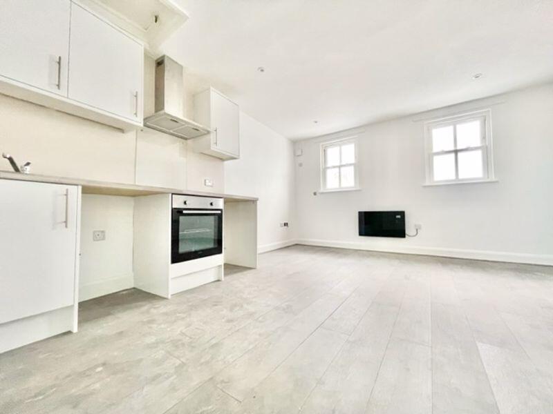Main image of property: New Cross Road, SE14