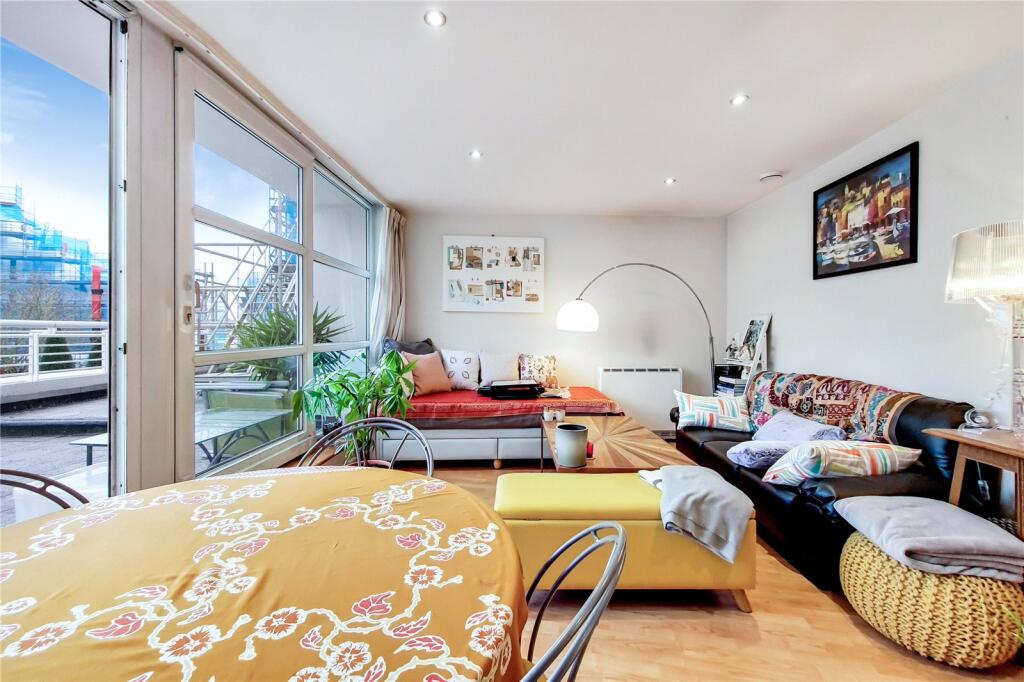 Main image of property: Manchester Road, 
Cubitt Town, E14