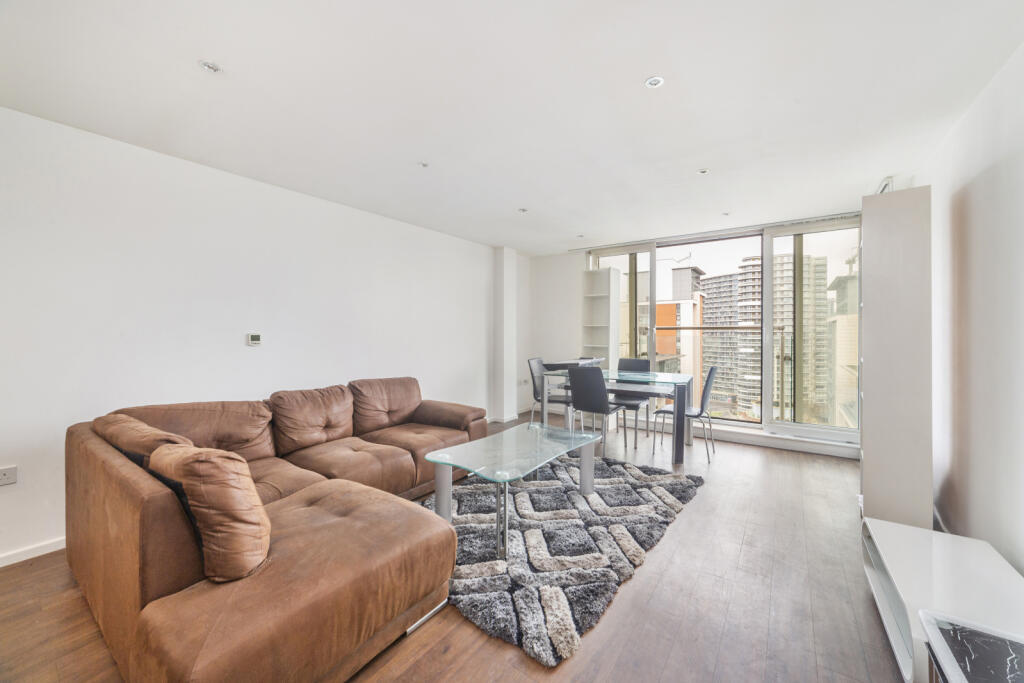 Main image of property: Western Gateway, 
West Beckton, E16