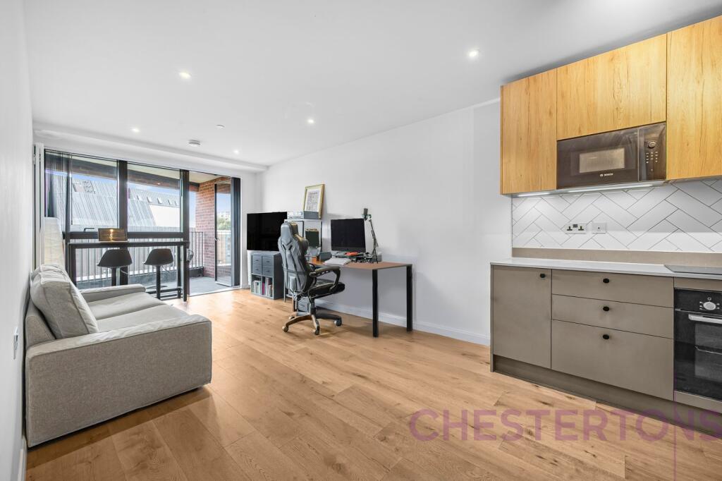 Main image of property: Waters Edge Court, 
3 Yeo Street, E3