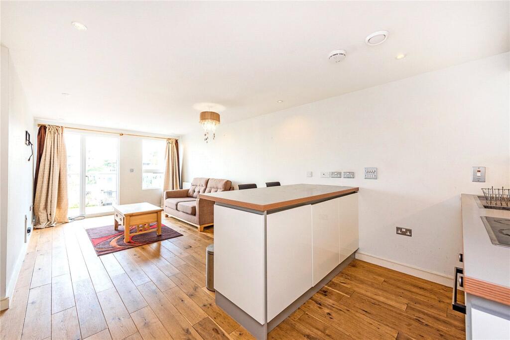 Main image of property: Seren Park Gardens,
Canary Wharf, SE3