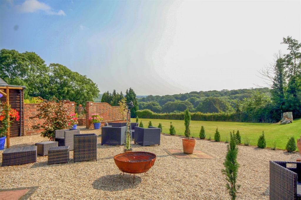 7 bedroom detached house for sale in Catsfield, Battle, TN33