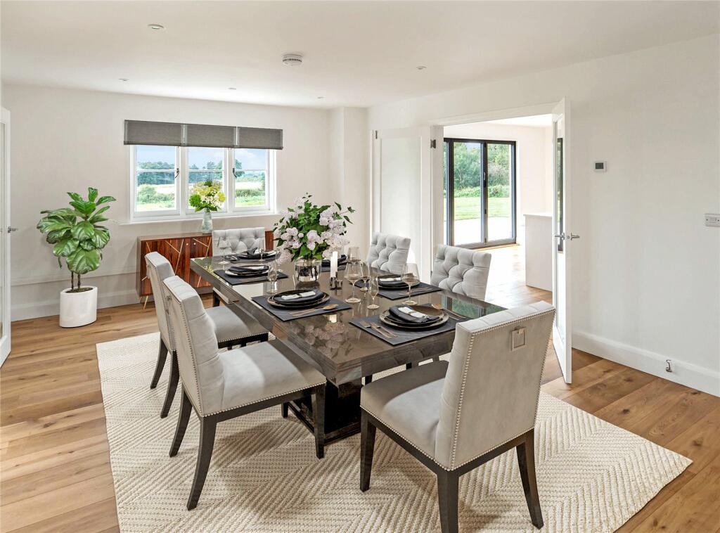 6 bedroom detached house for sale in Horns Corner, Catsfield, TN33