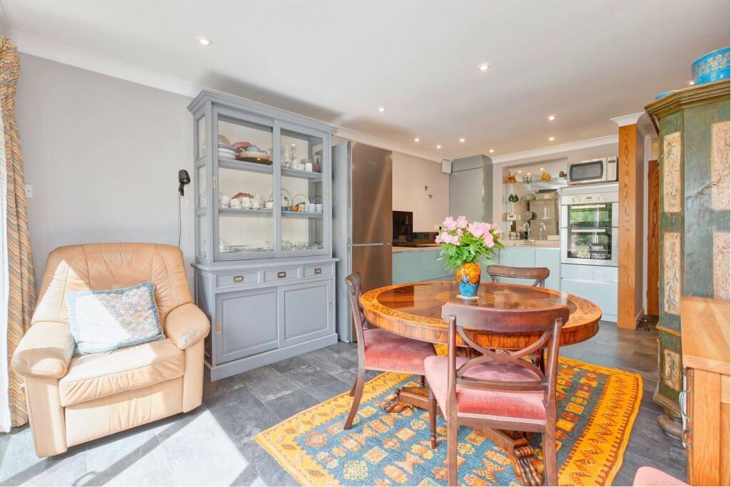 Additional property image - Derwent Road, Eastbourne, BN20