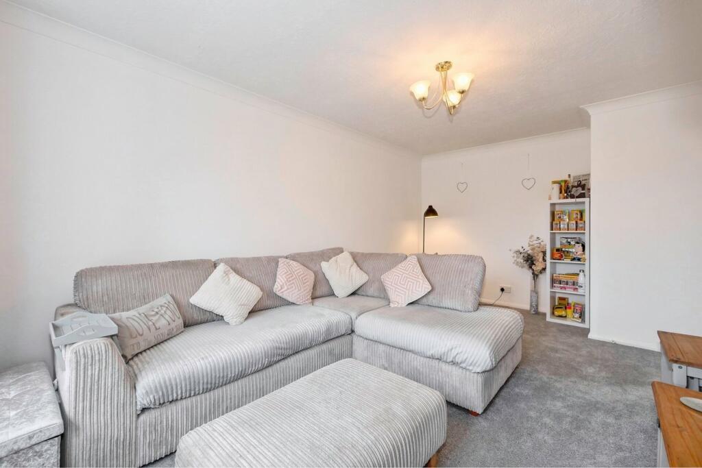 Additional property image - Summerfields Avenue, Hailsham, BN27