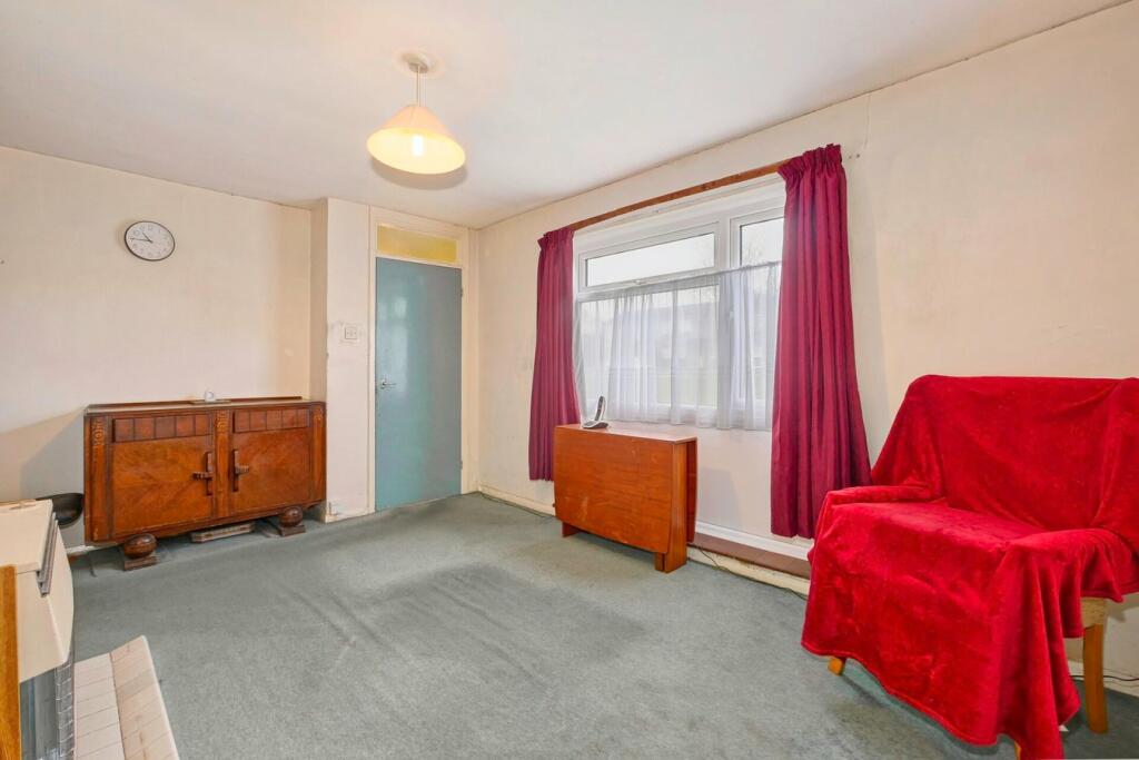 Additional property image - St Marys Avenue, Hailsham, BN27