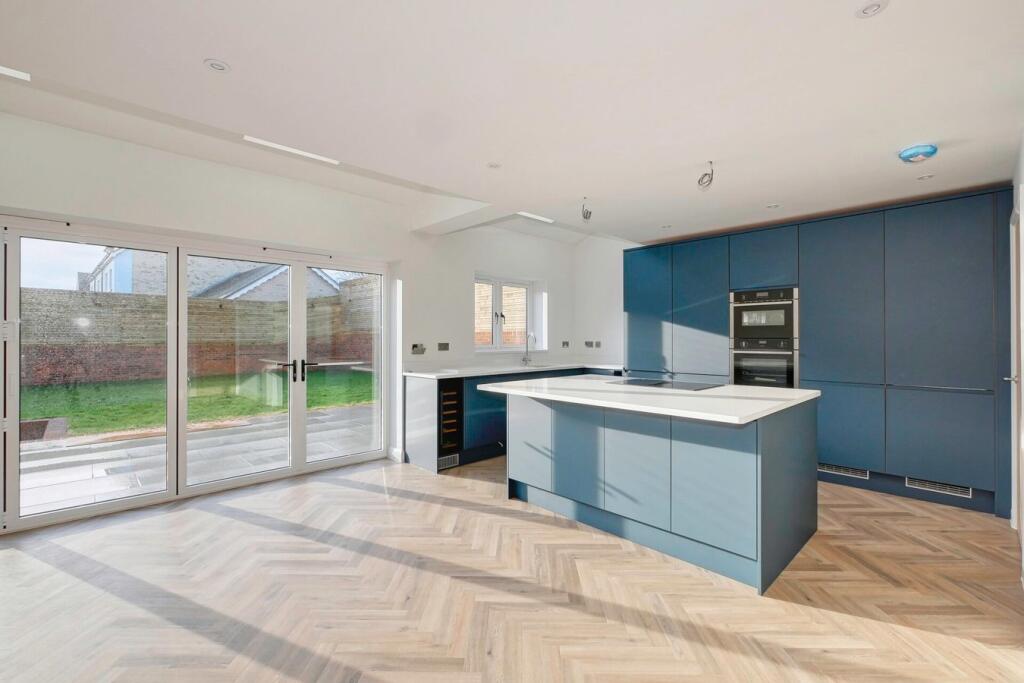 Additional property image - Amberstone, Hailsham, BN27