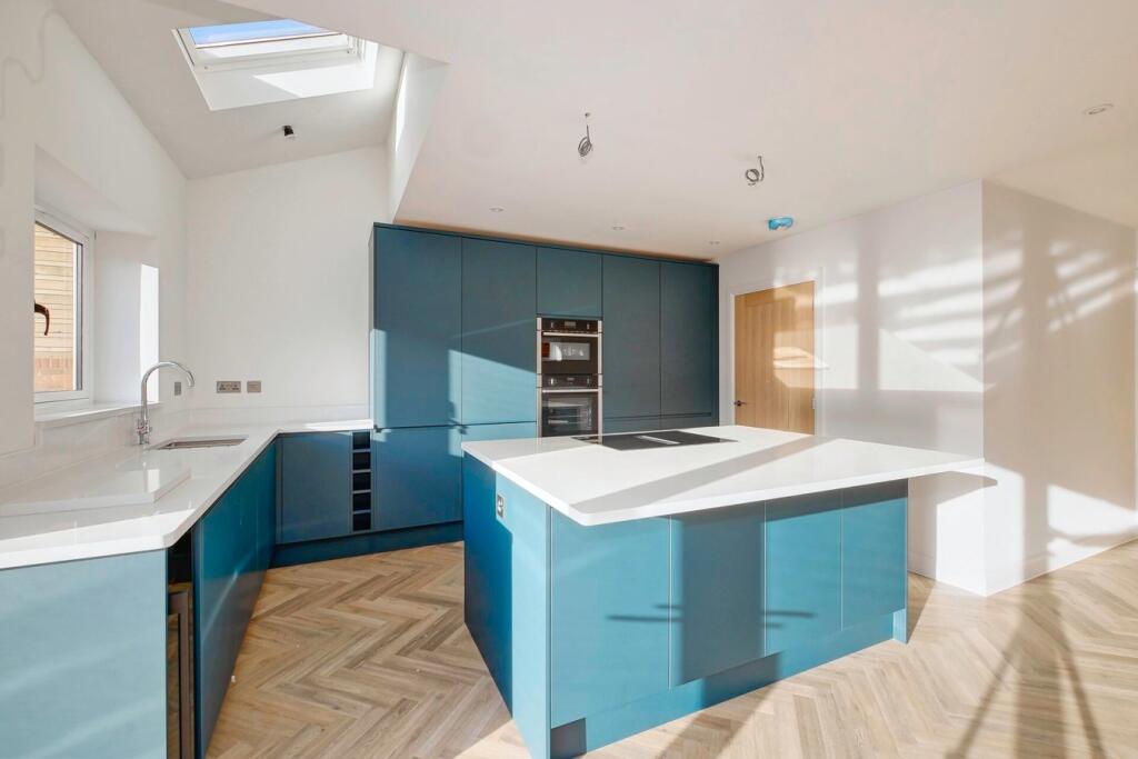 Additional property image - Amberstone, Hailsham, BN27