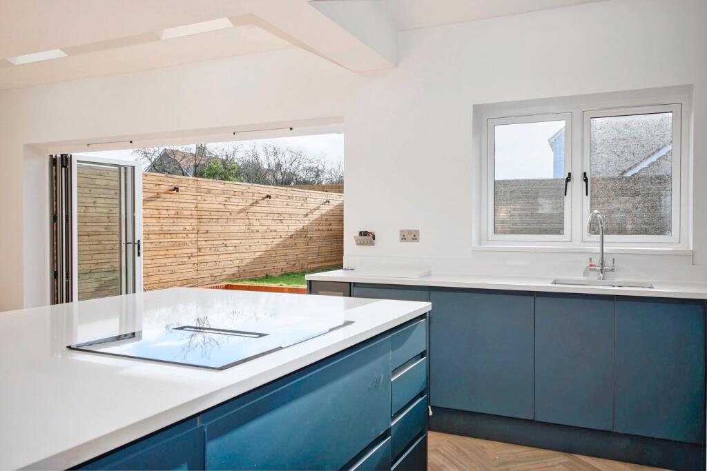 Additional property image - Amberstone, Hailsham, BN27