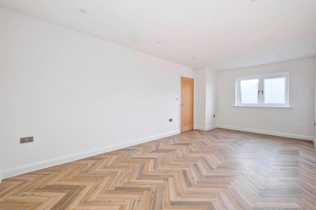 Additional property image - Amberstone, Hailsham, BN27