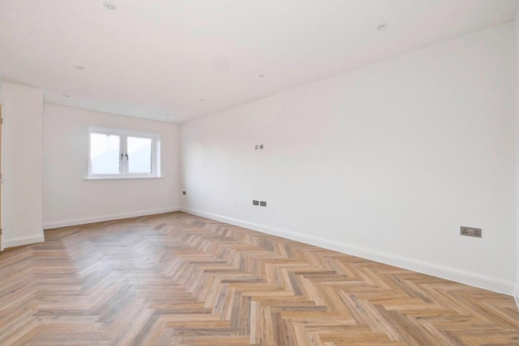 Additional property image - Amberstone, Hailsham, BN27
