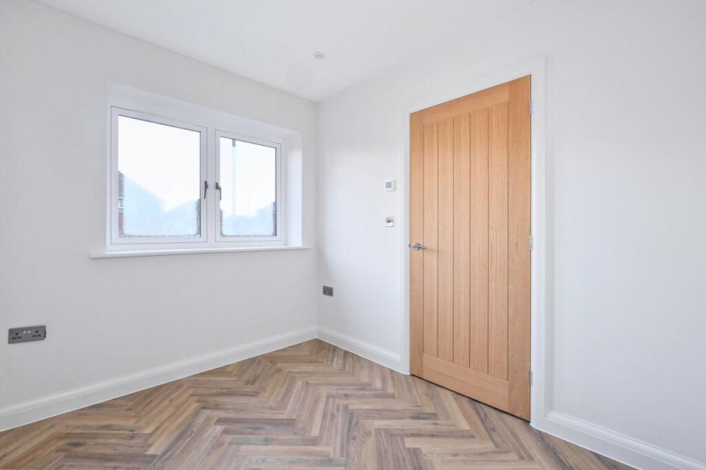 Additional property image - Amberstone, Hailsham, BN27