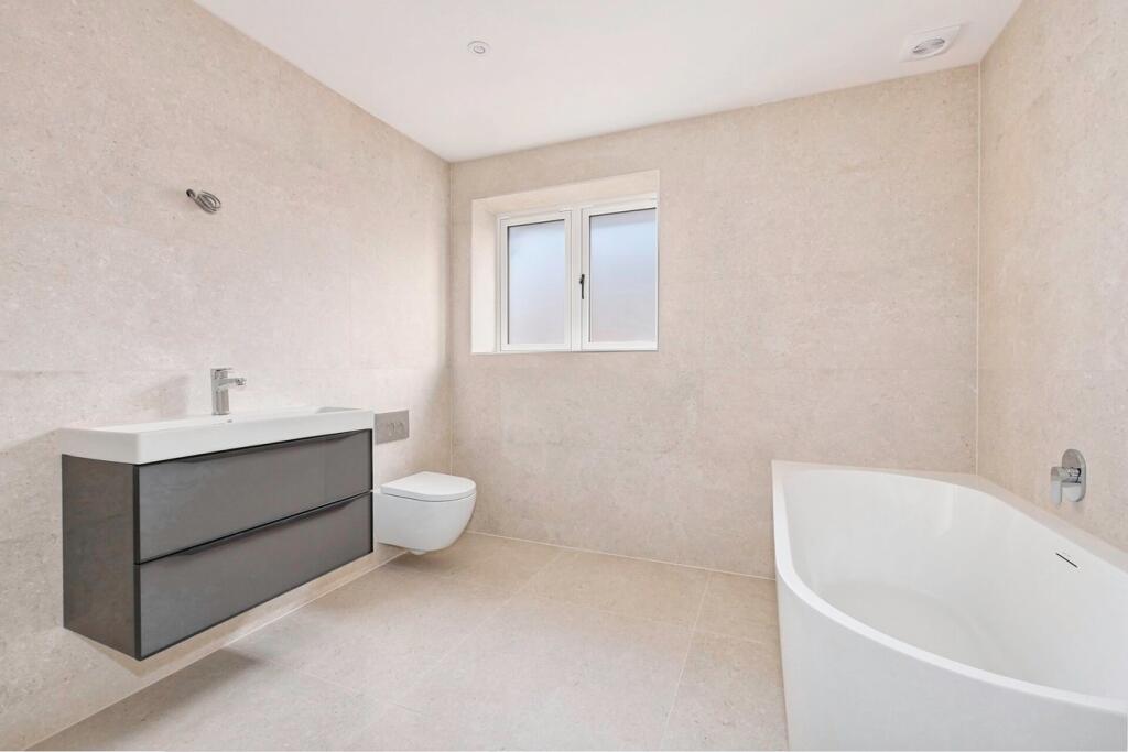 Additional property image - Amberstone, Hailsham, BN27