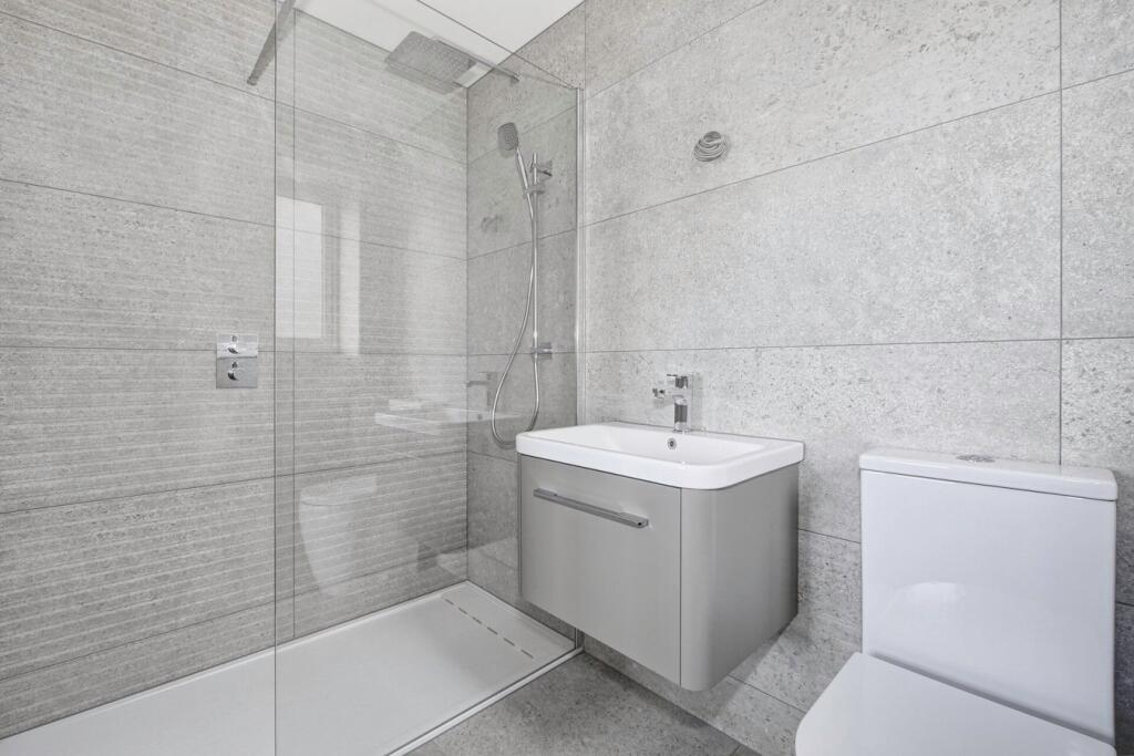 Additional property image - Amberstone, Hailsham, BN27