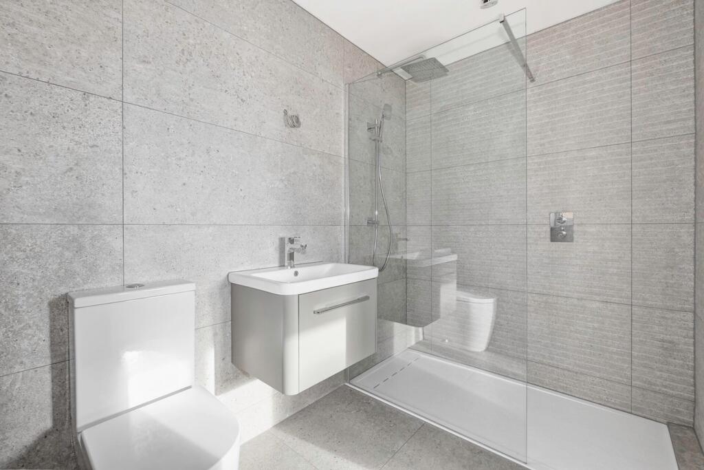 Additional property image - Amberstone, Hailsham, BN27