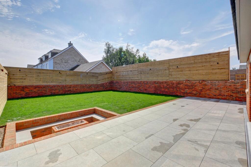 Additional property image - Amberstone, Hailsham, BN27