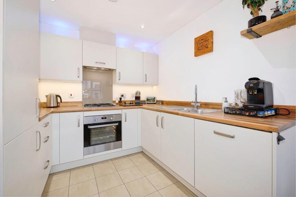 Additional property image - Meadowsweet Lane, Stone Cross, Pevensey, BN24