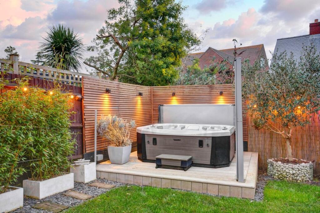 Additional property image - Meadowsweet Lane, Stone Cross, Pevensey, BN24