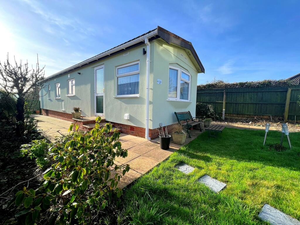 2 bedroom mobile home for sale in Woodlands Park, Stopples Lane, Hordle
