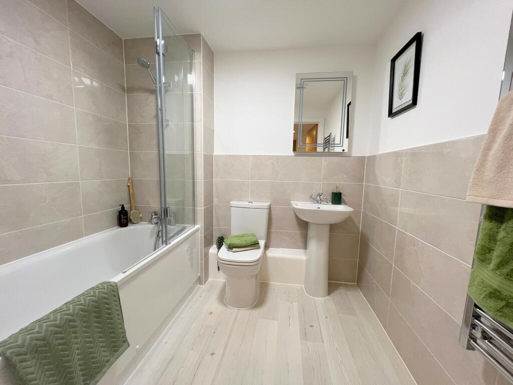 Additional property image - The George, Milton Green, Christchurch Road, New Milton, Hampshire. BH25 6QG