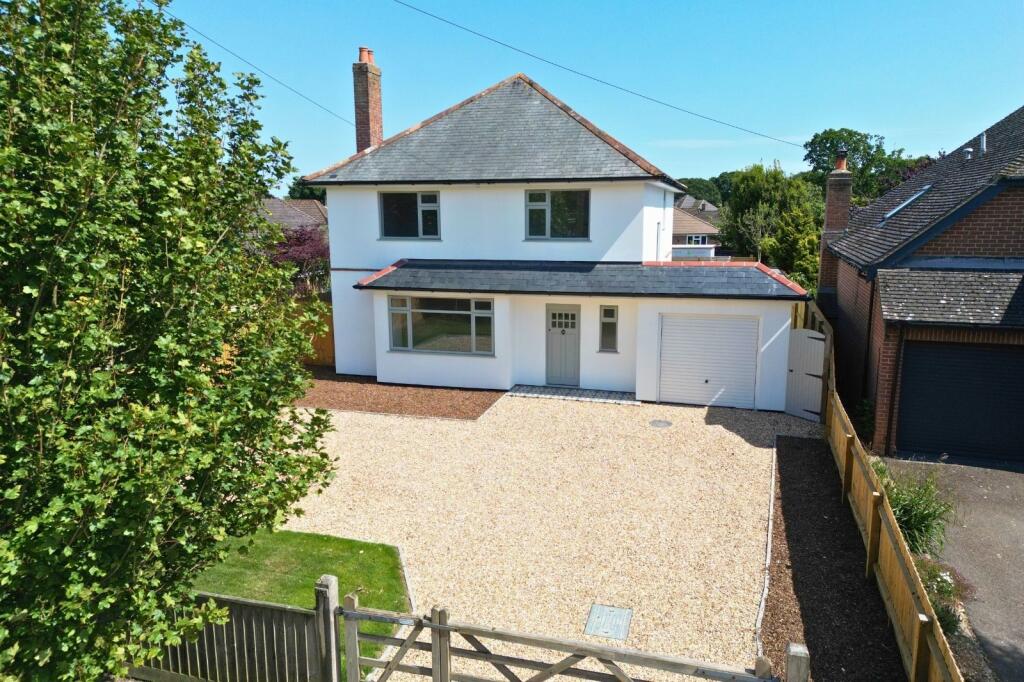 Main image of property: Barton Court Road, New Milton, Hampshire. BH25 6NW