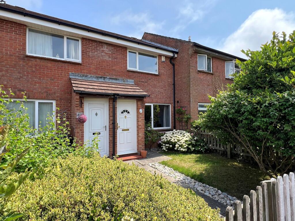 Main image of property: Carisbrooke Court, New Milton, Hampshire. BH25 5UE