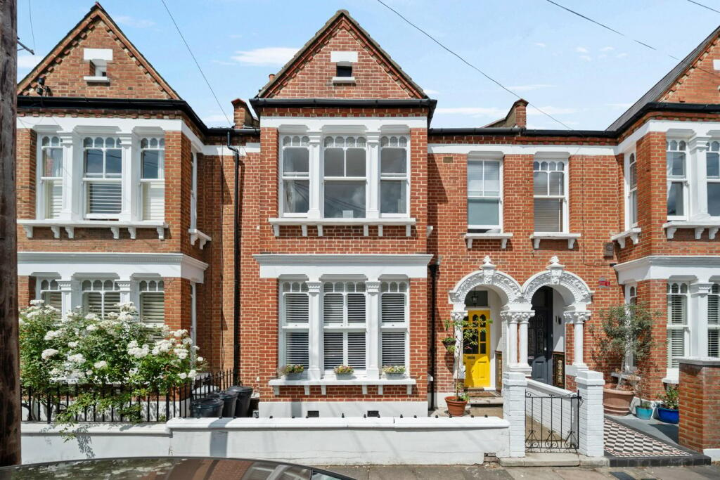 Main image of property: Calbourne Road, London, SW12