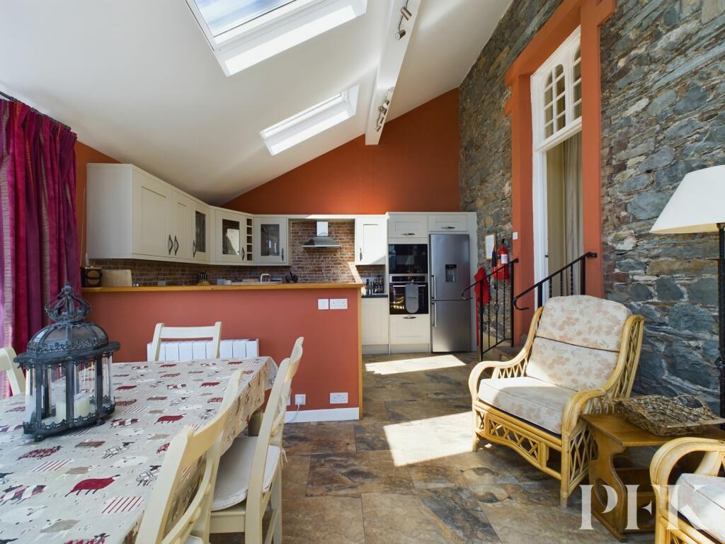 Additional property image - 1 Oakfield House, Underskiddaw, CA12