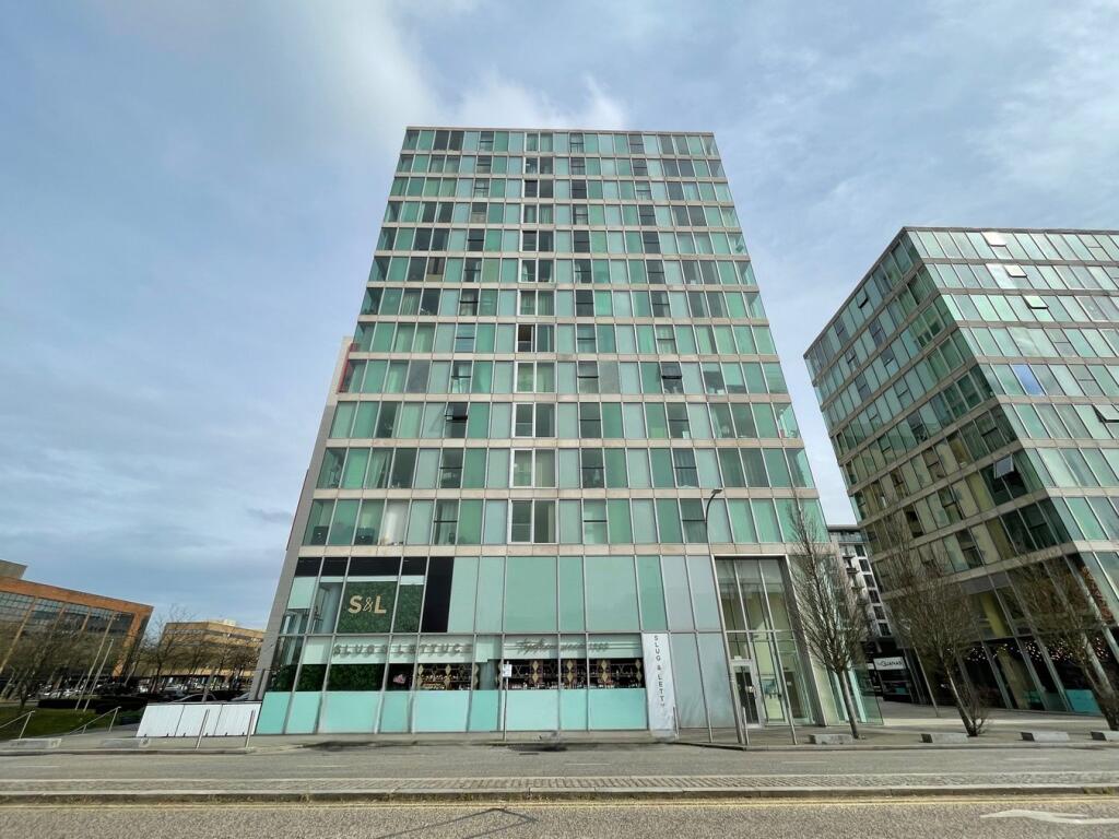 Main image of property: Witan Gate, Milton Keynes, MK9