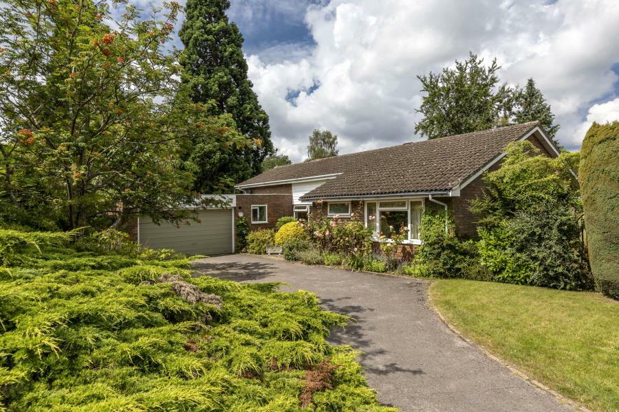 4 bedroom bungalow for sale in Ascot, Berks, SL5