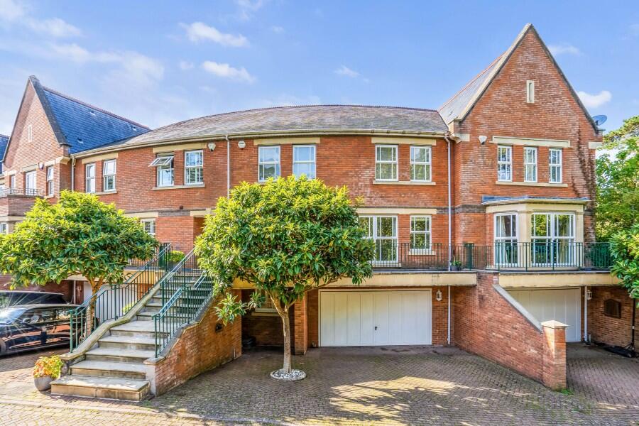 Main image of property: St Anns Park, Virginia Water